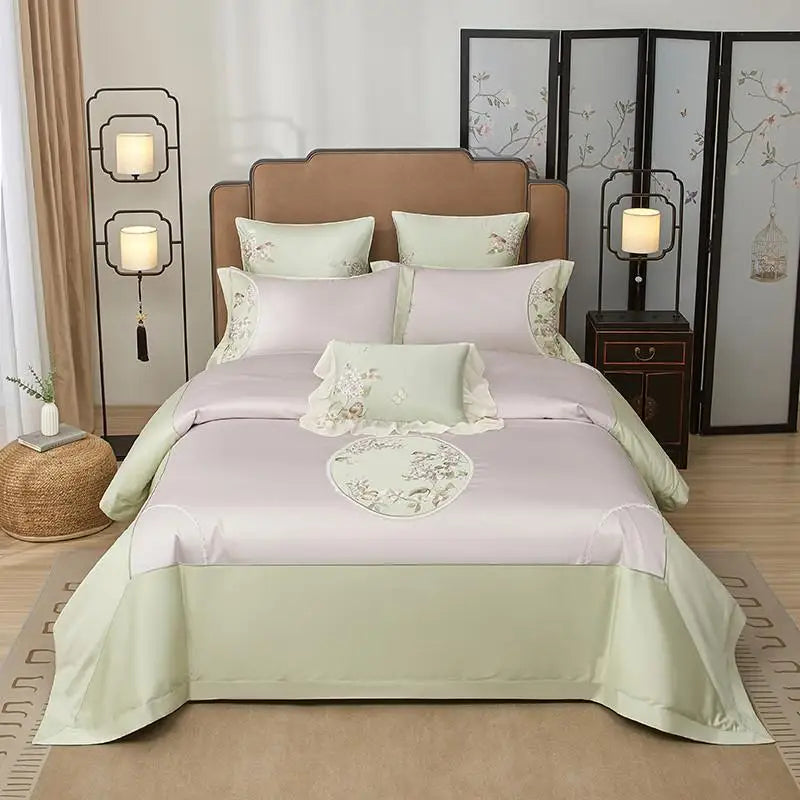 Egyptian Cotton Embroidered Patchwork Bedding Set - Lilac