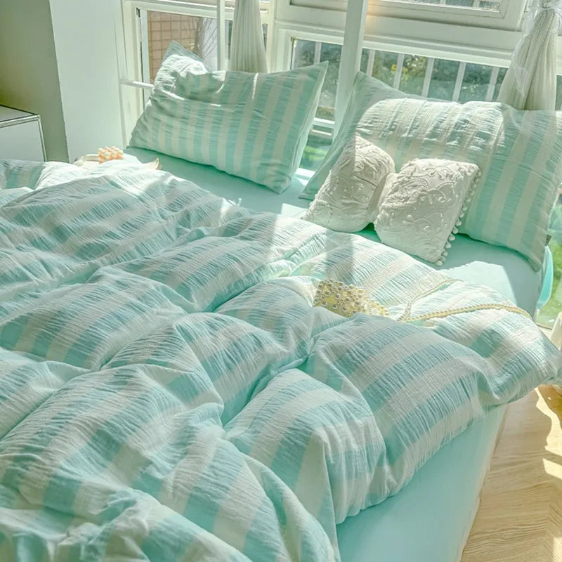 THL1035 Ultra Soft and Breathable with Elegant Pastel Stripe Print Luxury Duvet Cover Set (F)