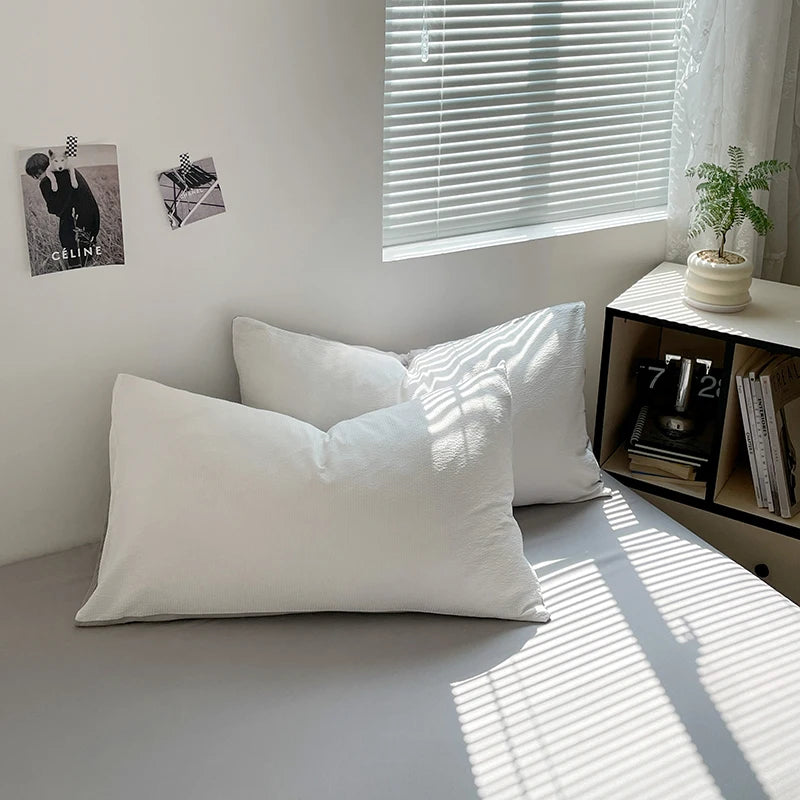 Affordable luxury bedding Seersucker 3-Piece Duvet Cover Set – Microfiber - White