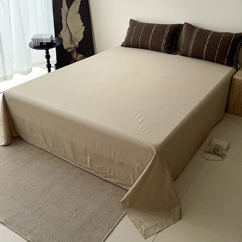 Close up of 400TC Cotton Yarn-Dyed Beige Bedding Set with Brown Duvet Cover 4Pcs