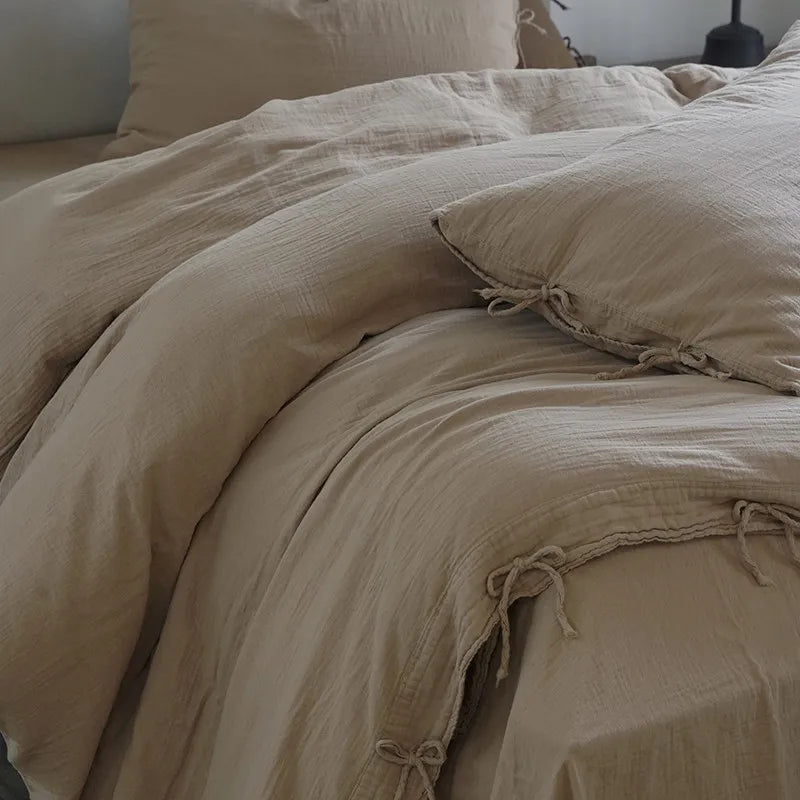 Close up of 600TC Cotton Twill Wrinkled Yarn Bedding Set available in flat or fitted sheets