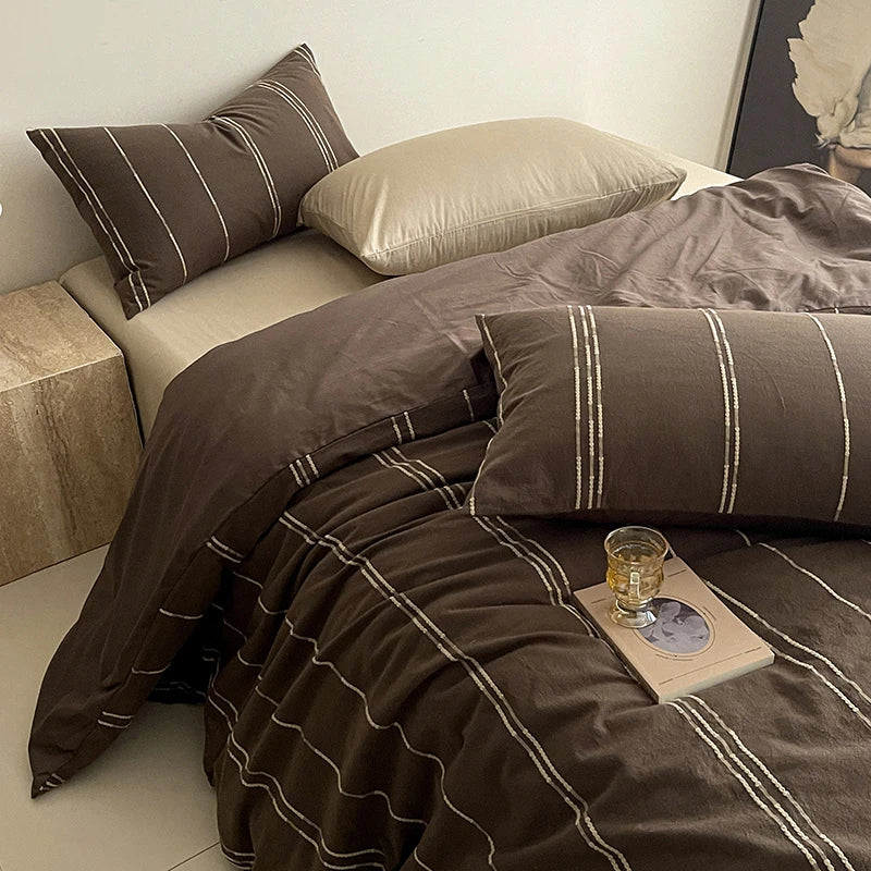 Close up of Brown with Beige sheet 400TC Cotton Yarn-Dyed Stripe Bedding Set