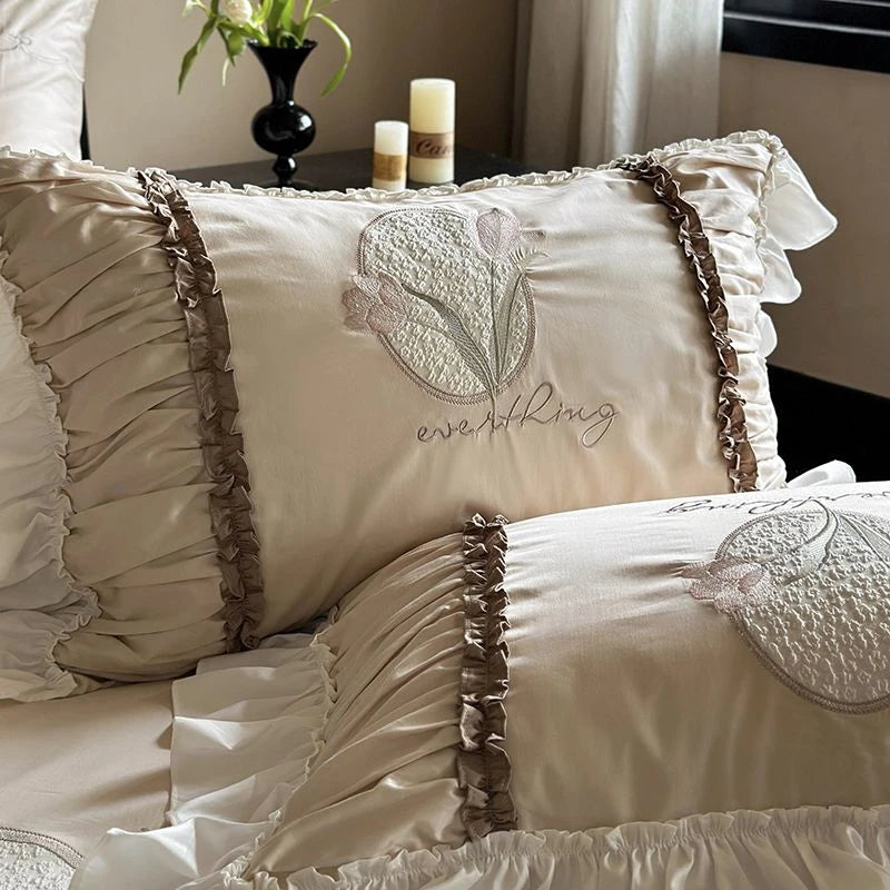 Double bed size 600TC French Romantic Ruffle Embroidery Bedding Set Cotton 4PCS