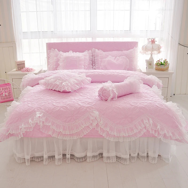 THL1039 Luxurious 100% Cotton Thick Quilted Lace Bedding Set Elegant Wedding & Royal Hotel Home Decor (A)