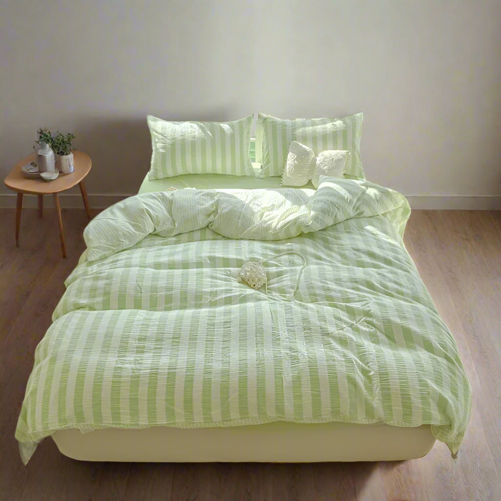 Lightweight Luxury Striped Bedding Set - Green