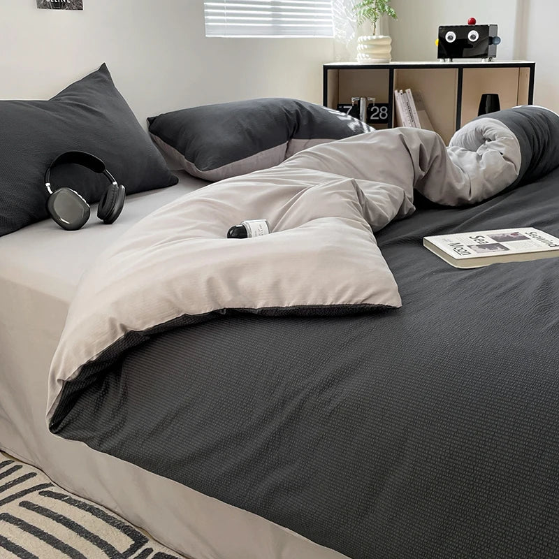 Luxury bedding Seersucker 3-Piece Duvet Cover Set – Microfiber - Black
