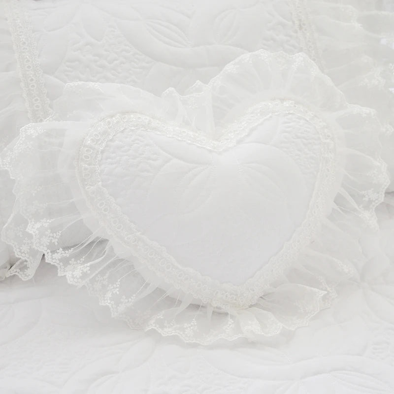 Quilt Lace Cotton Bedding Set King, Queen & Twin in White with duvet cover and pillowcases