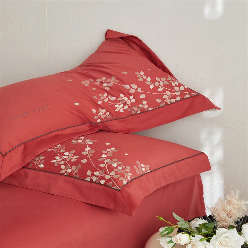 Red Queen size Luxury 800TC Cotton Bedding Set includes Flat or fitted sheets, duvet cover and pillowcases