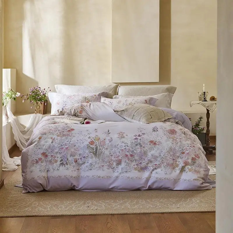 THL1172 100% soft cotton bedding set features a 600TC fabric construction with a chic and vibrant rose floral design. (E)