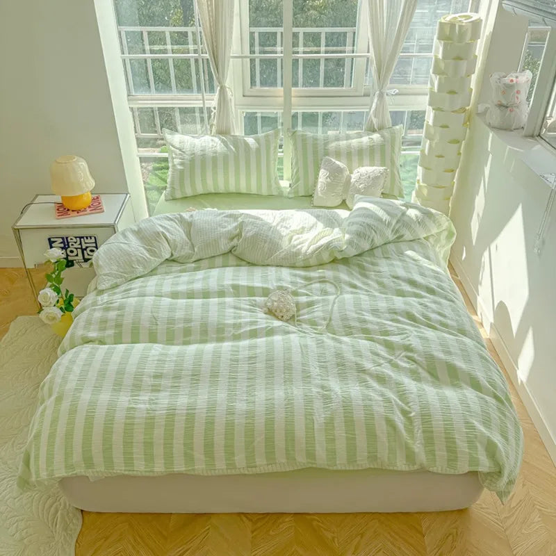 THL1035 Ultra Soft and Breathable with Elegant Pastel Stripe Print Luxury Duvet Cover Set (B)