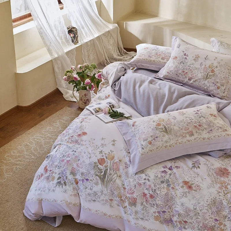 THL1172 100% soft cotton bedding set features a 600TC fabric construction with a chic and vibrant rose floral design. (E)