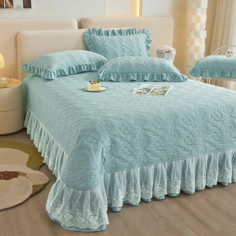 silk bed sheets Quilted Floral Embossed Lace Bedding Set - Blue